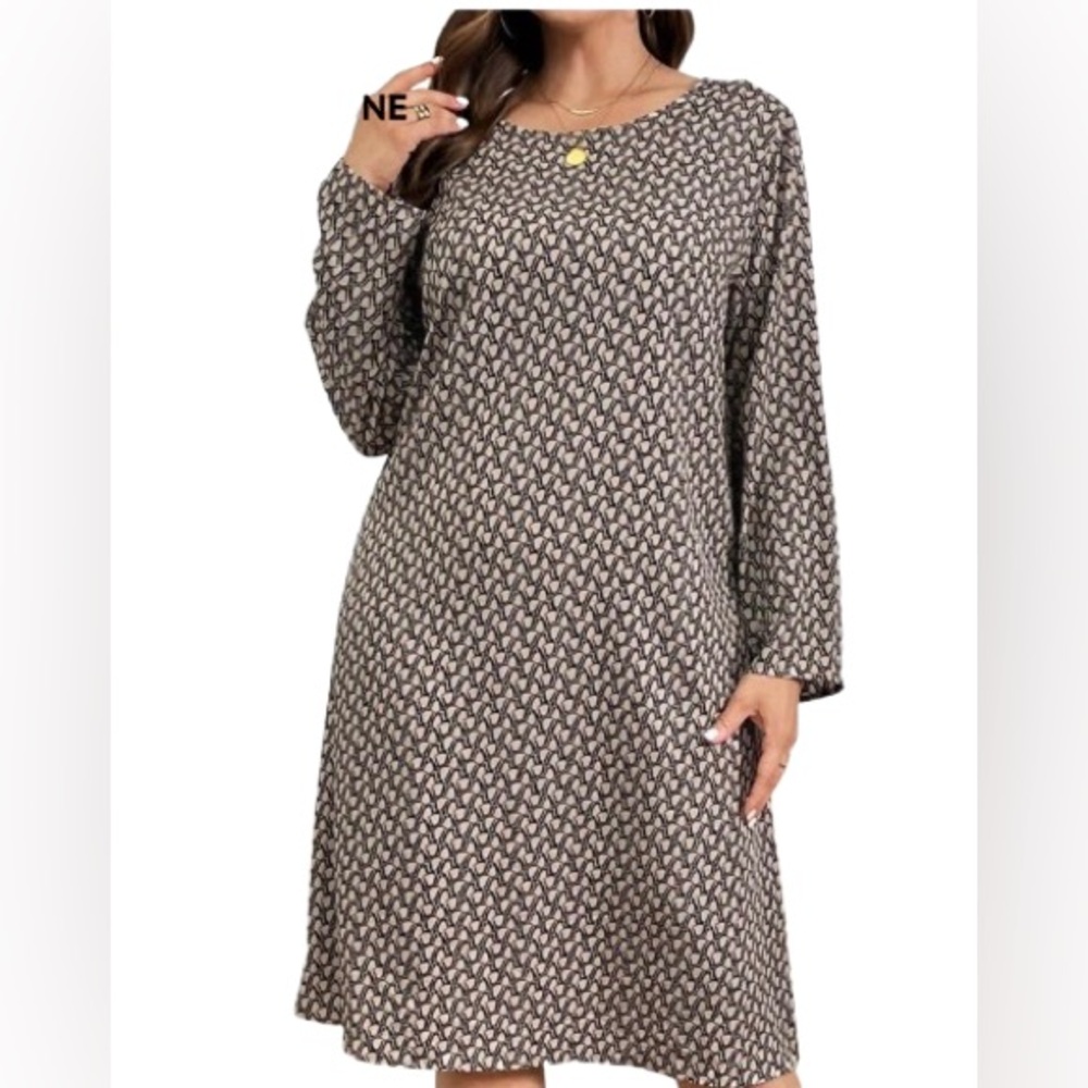 Black and Beige Geometric Patterned Dress Size XXL
